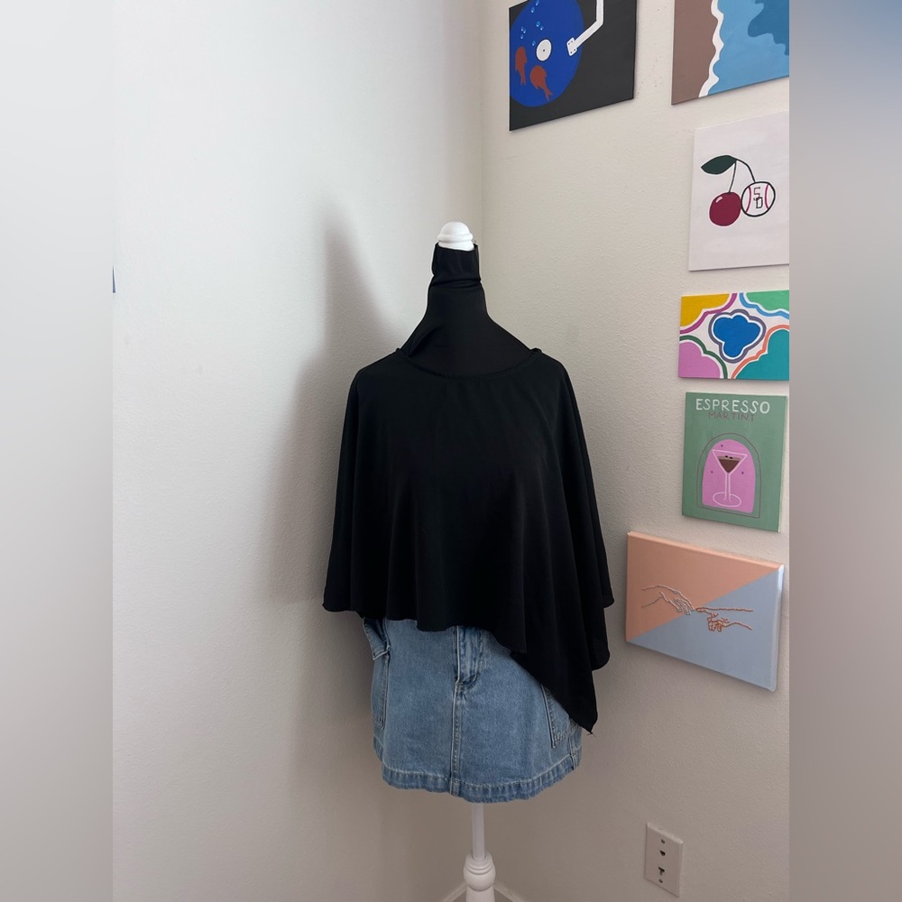 Black Poncho Top (L)